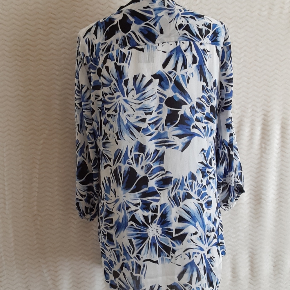 JM Collection Size S  100 Polyester $12 - Picture 3 of 8